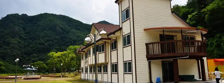 청소년 캠핑장 건물